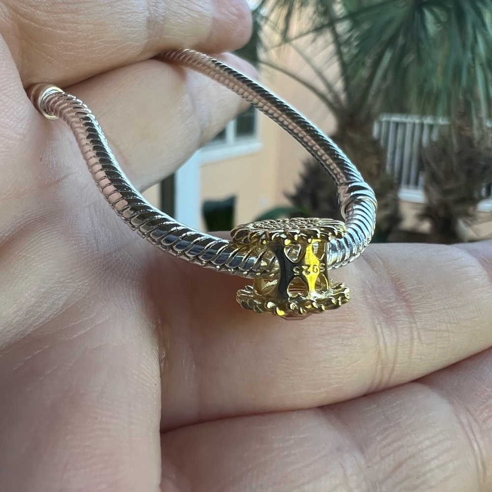 Sunflower Charm - Double Sided - image 5